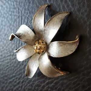 VTG Pastelli brooch